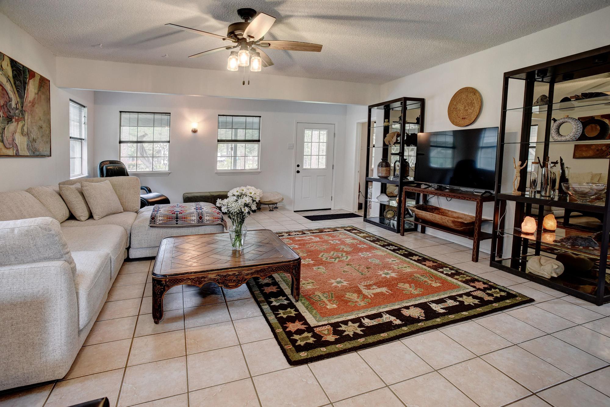 121 Pony Grass Ln, Bastrop, TX 78602