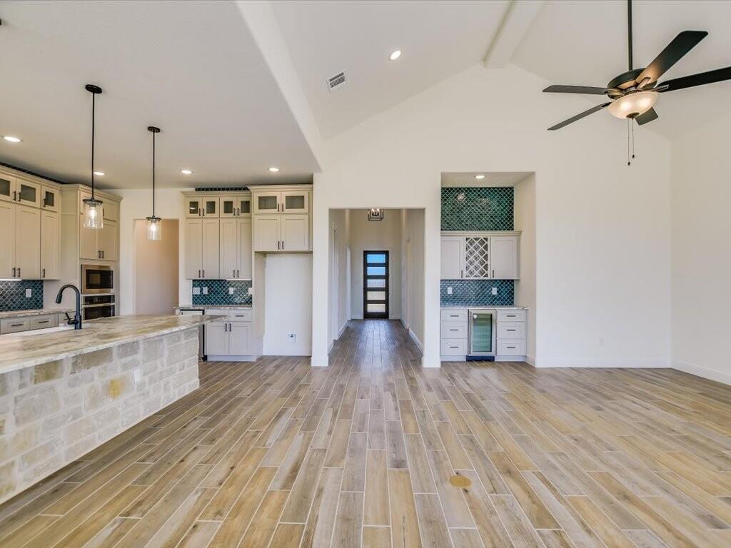 717 Indian Paint Blvd, Horseshoe Bay, TX 78657