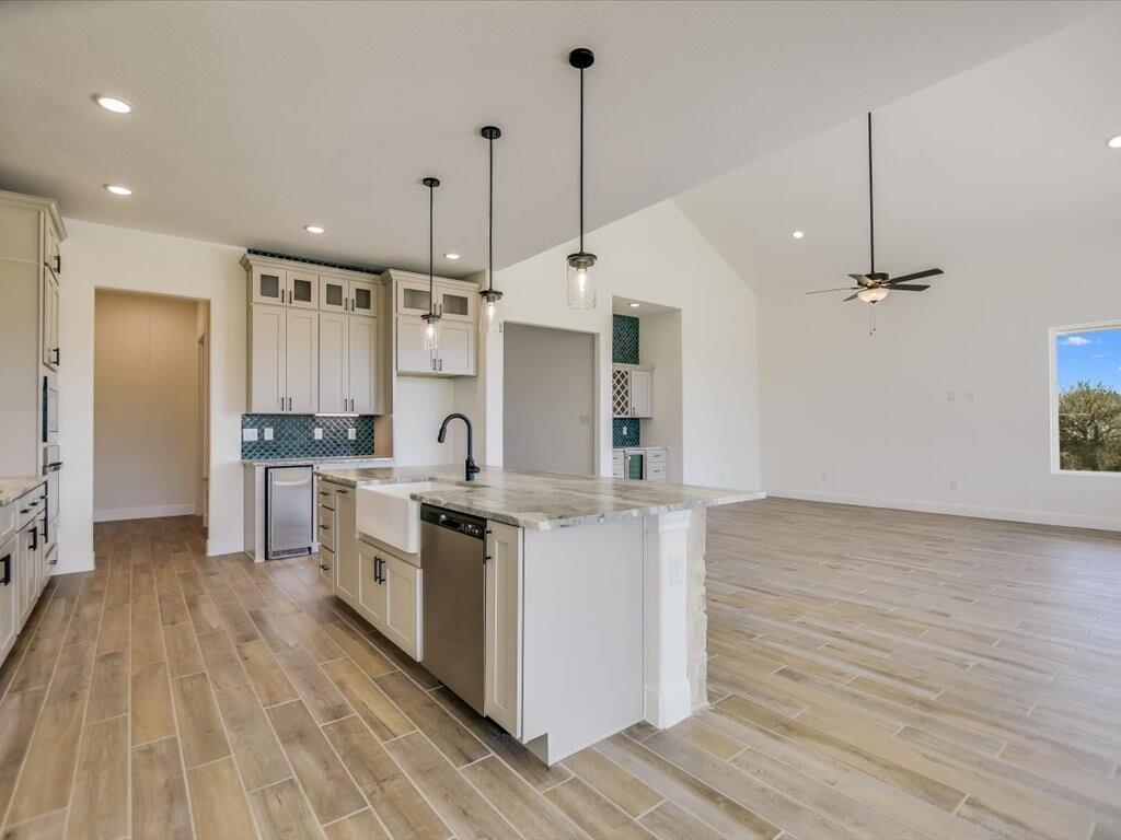 717 Indian Paint Blvd, Horseshoe Bay, TX 78657