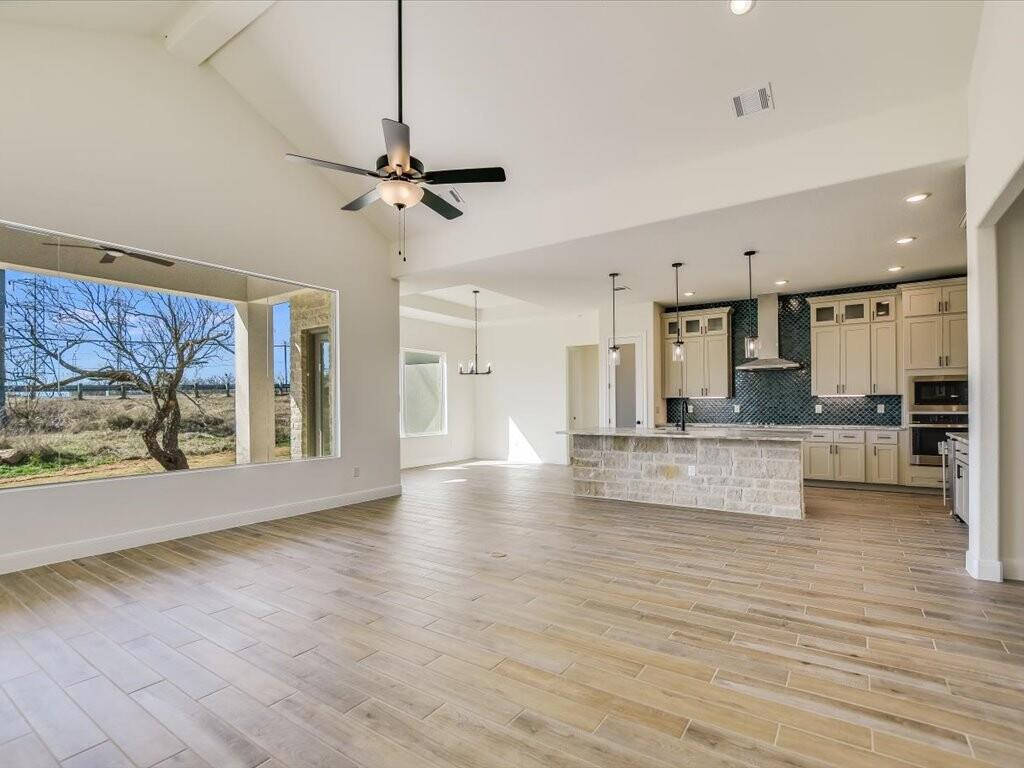717 Indian Paint Blvd, Horseshoe Bay, TX 78657