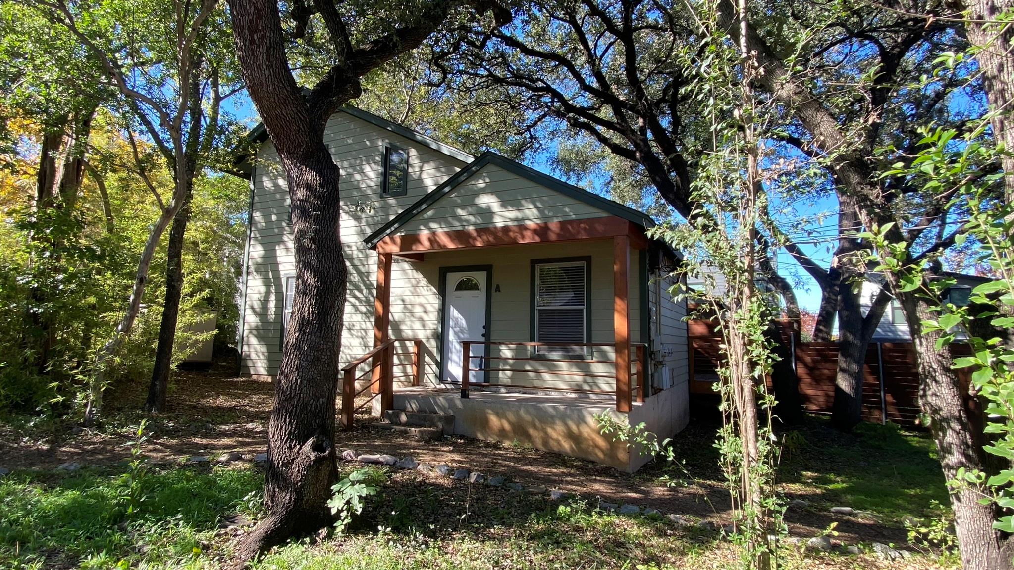 2706 S 4th St # A, Austin, TX 78704