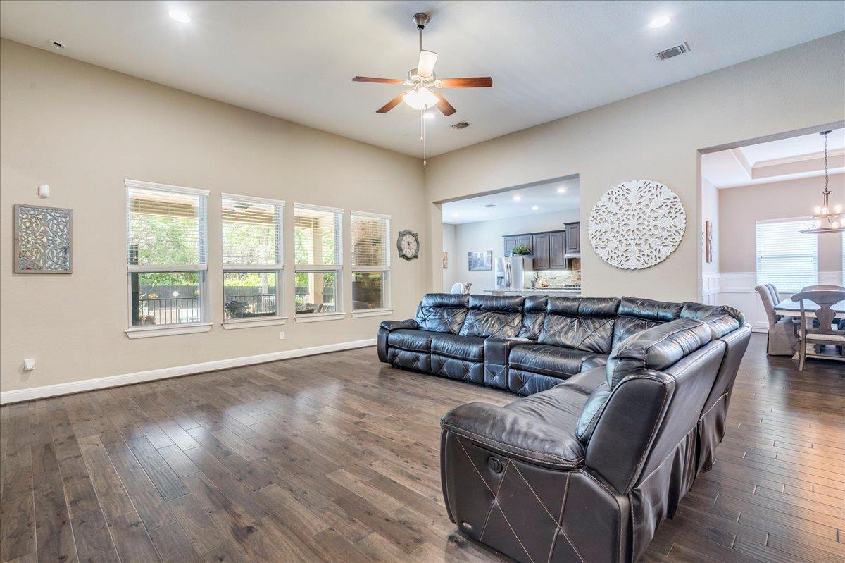 315 Cibola Dr, Kyle, TX 78640