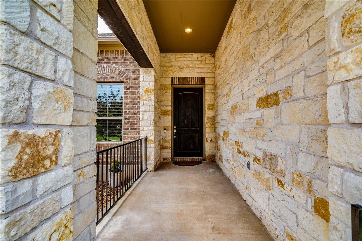 315 Cibola Dr, Kyle, TX 78640