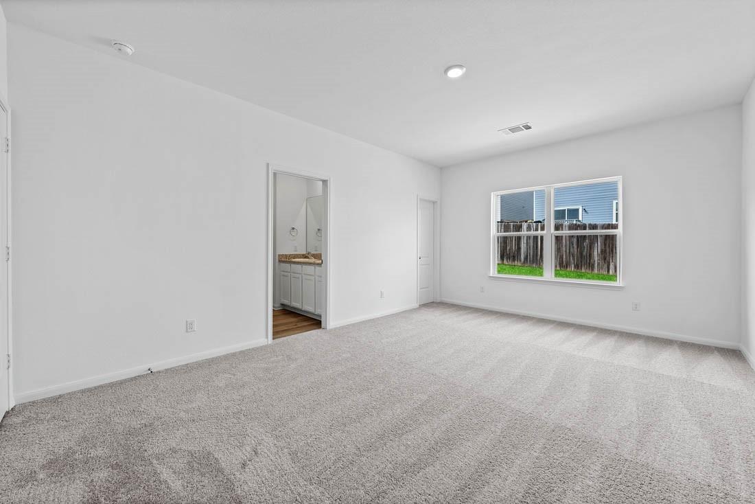 109 McLintock Rd, Jarrell, TX 76537