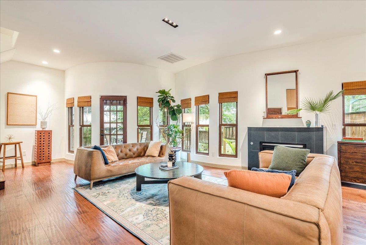 3012 S 4th St # B, Austin, TX 78704