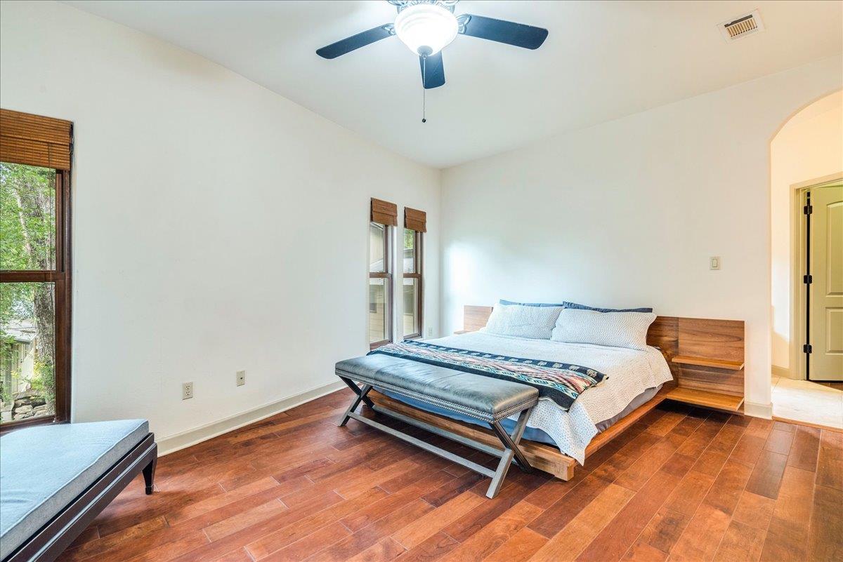 3012 S 4th St # B, Austin, TX 78704