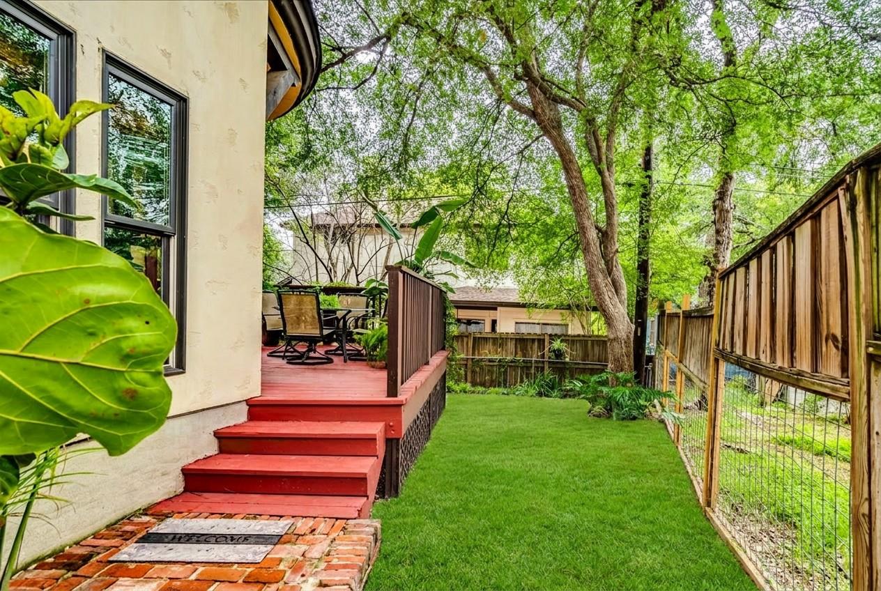 3012 S 4th St # B, Austin, TX 78704