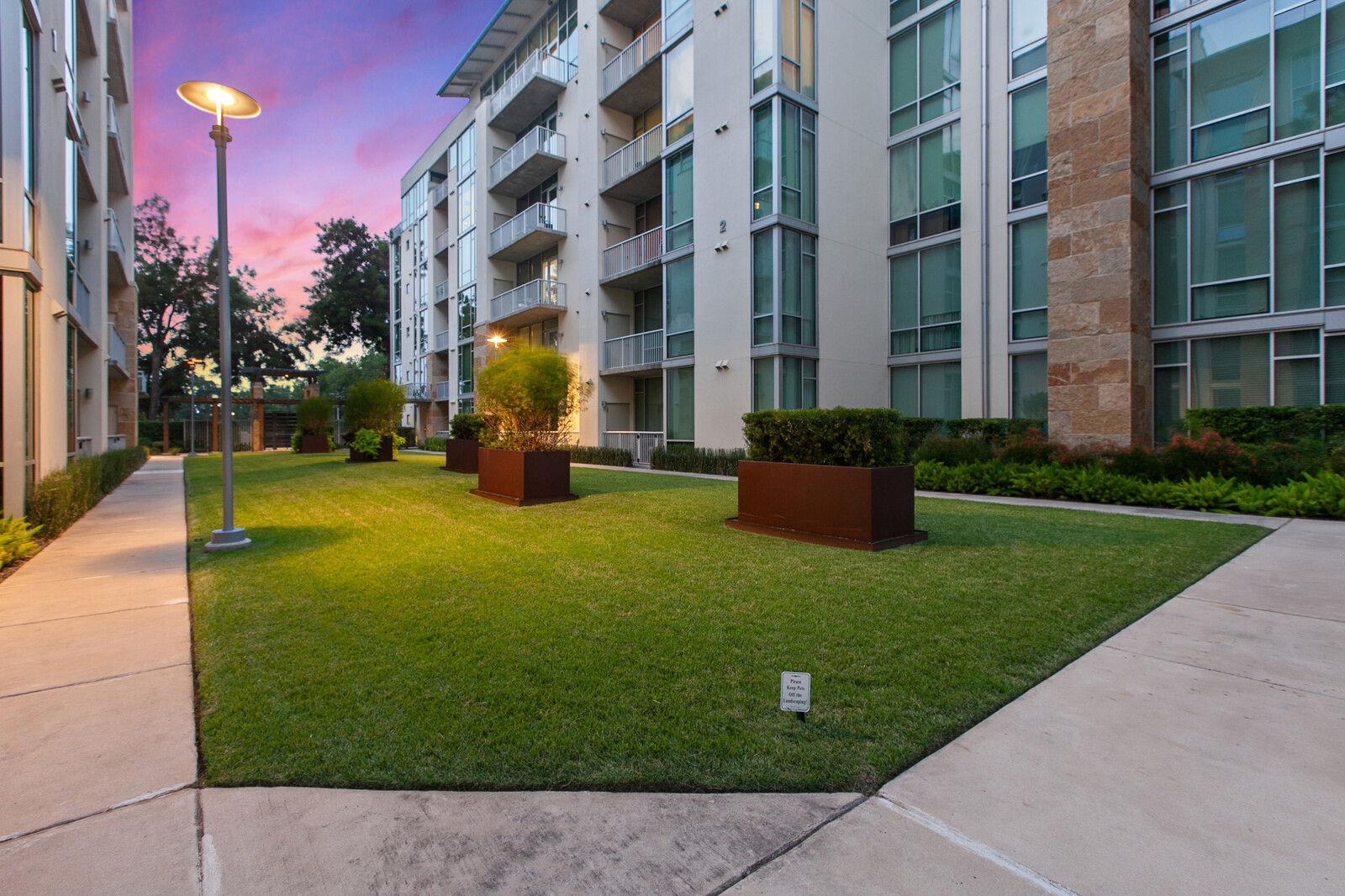 1600 Barton Springs Rd # 5103, Austin, TX 78704