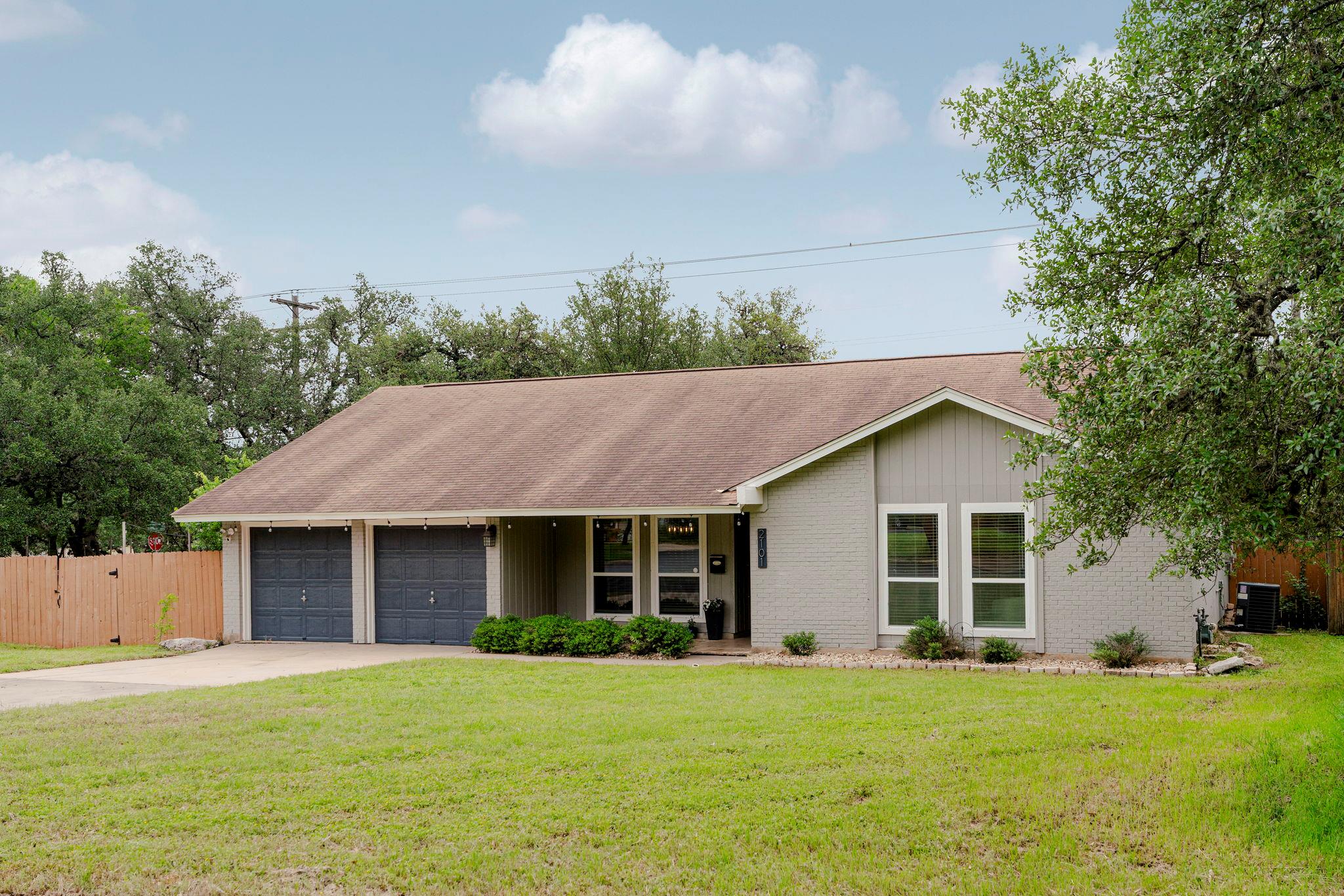 2101 Falcon Hill Dr, Austin, TX 78745