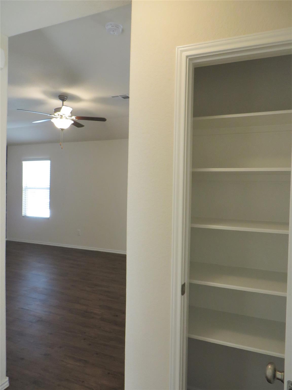 400 Major Lee Ln # 3H, Jarrell, TX 76537