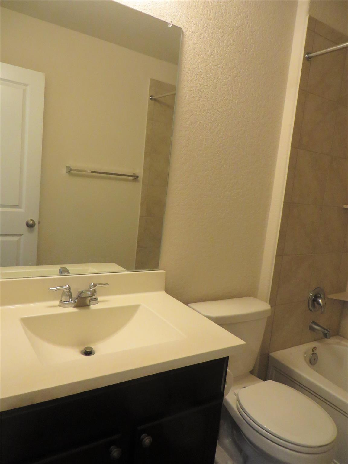 400 Major Lee Ln # 3H, Jarrell, TX 76537