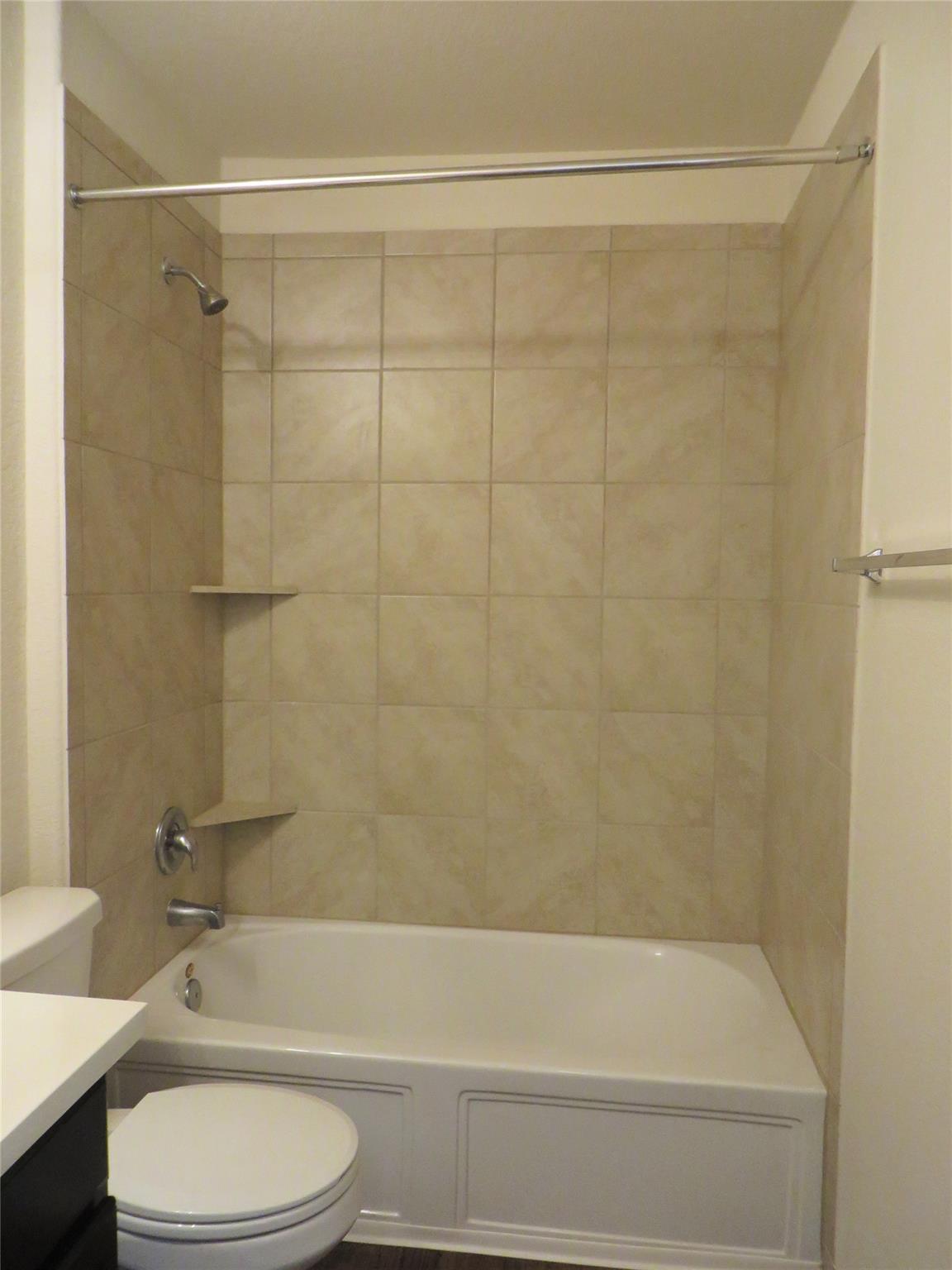 400 Major Lee Ln # 3H, Jarrell, TX 76537