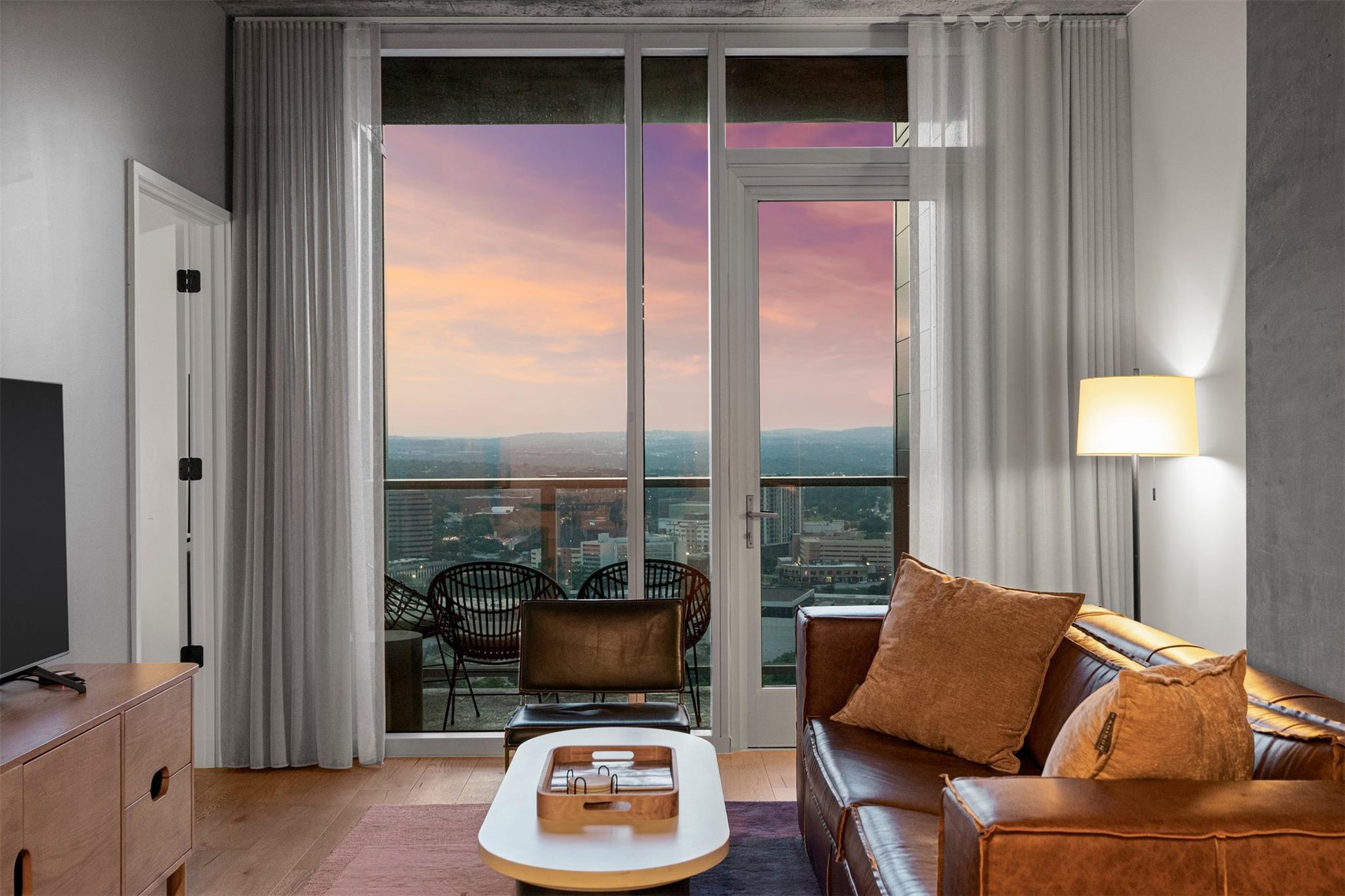 48 East Ave # 2911, Austin, TX 78701