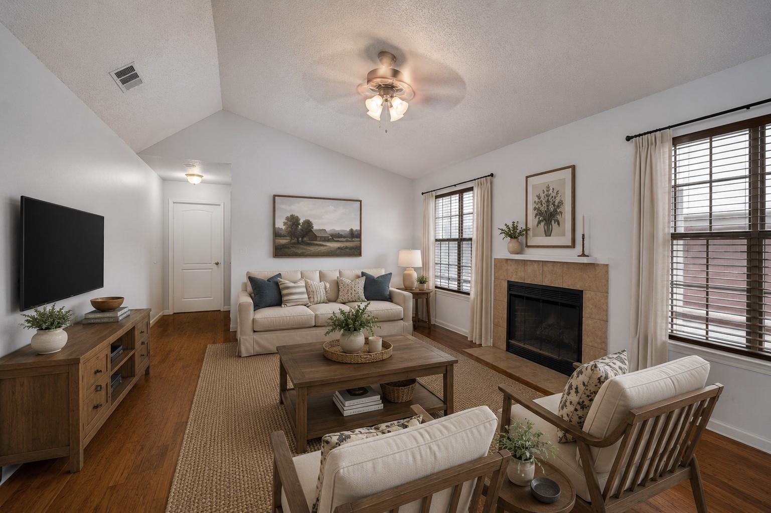 2215 POST Rd # 2024, Austin, TX 78704
