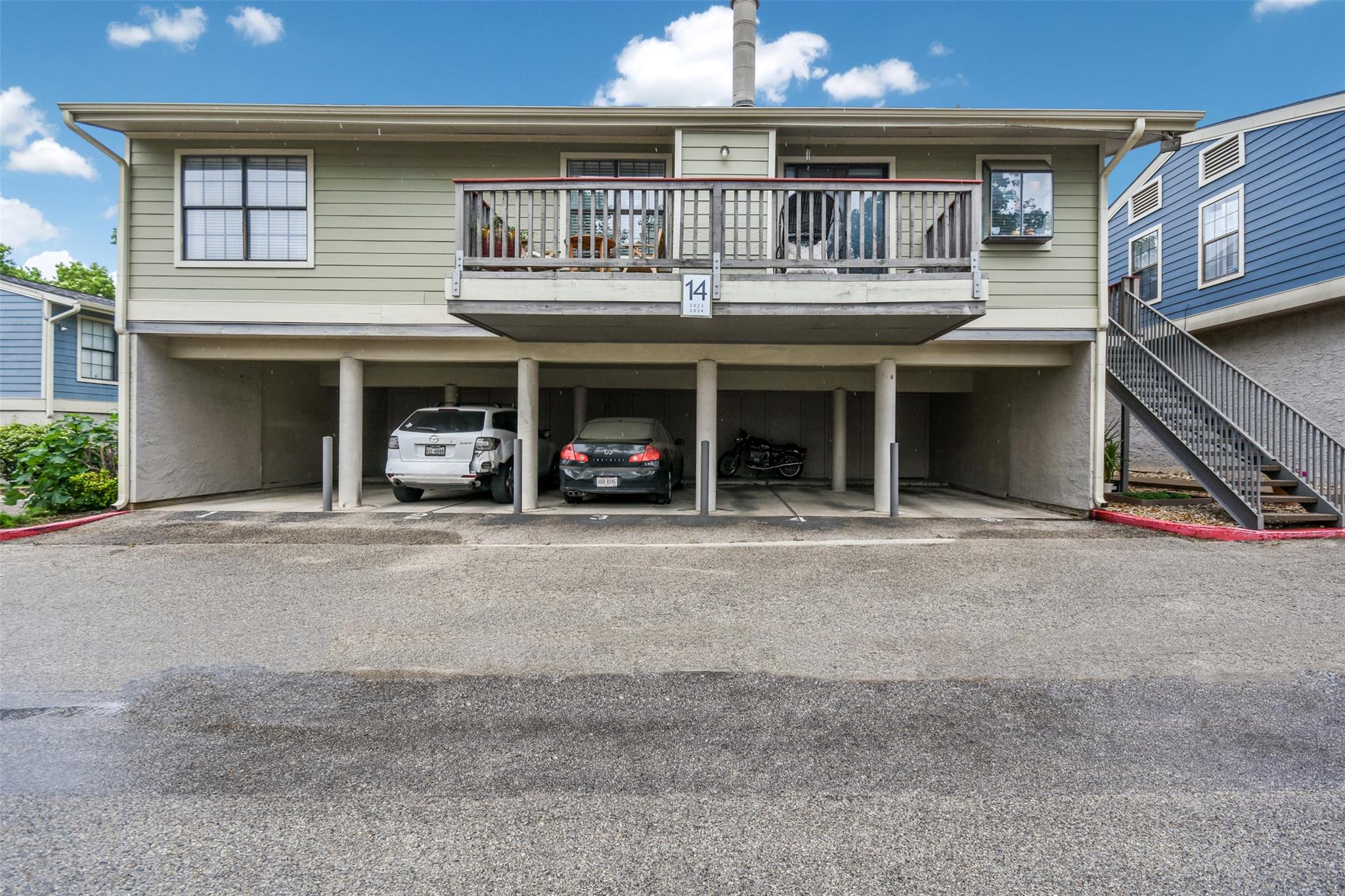 2215 POST Rd # 2024, Austin, TX 78704