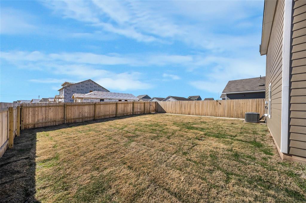 1131 Largemouth Ln, Bastrop, TX 78602