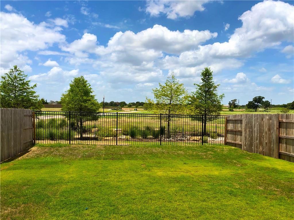 162 Andross Ln, Bastrop, TX 78602