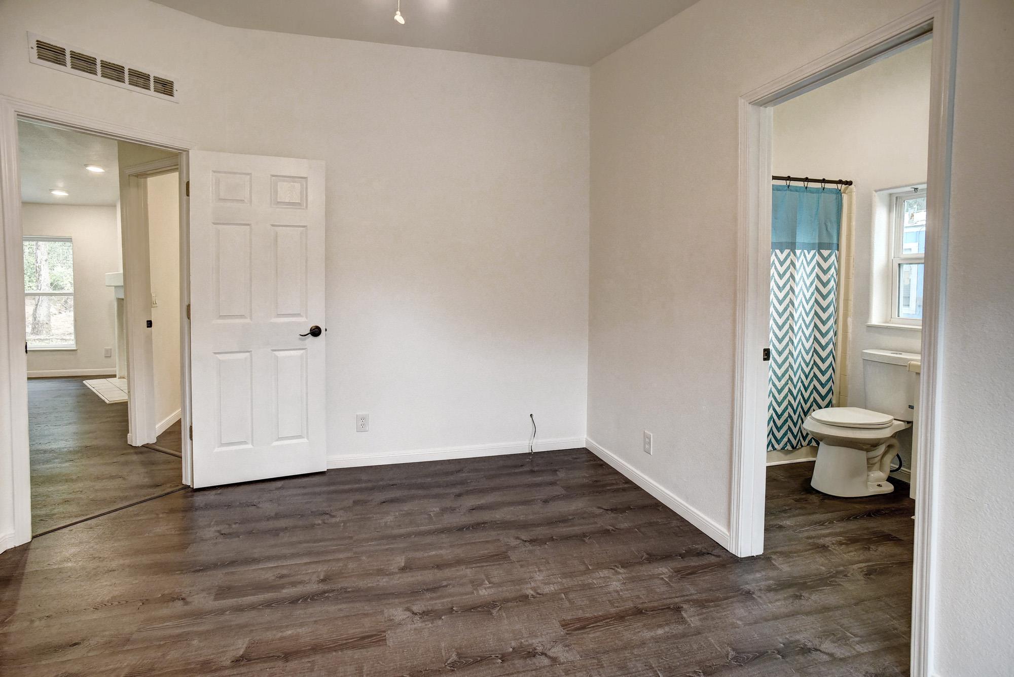 127 Serenity Dr, Bastrop, TX 78602