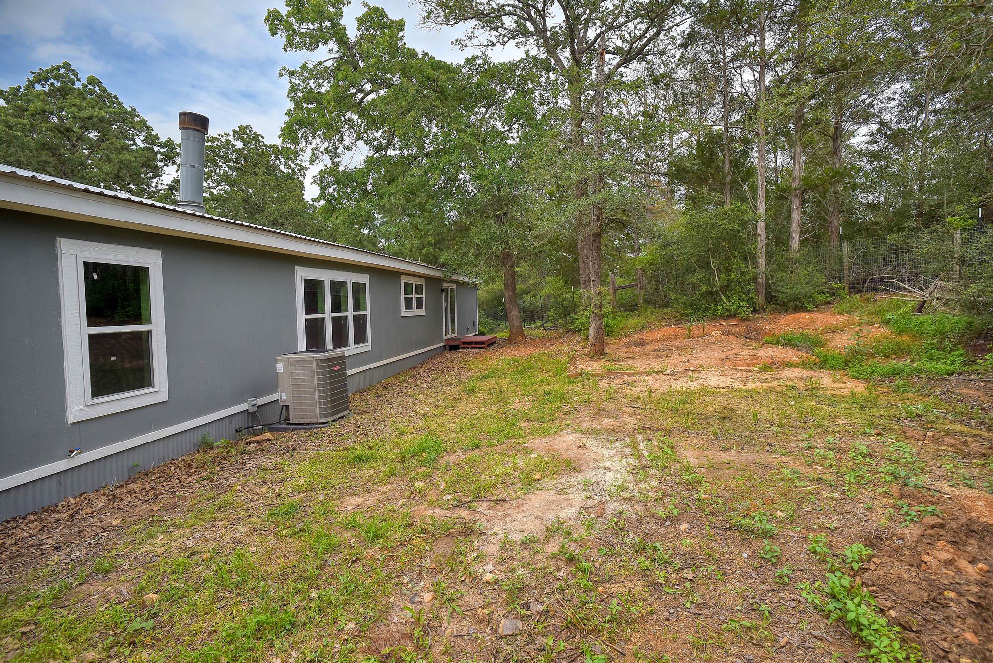 127 Serenity Dr, Bastrop, TX 78602