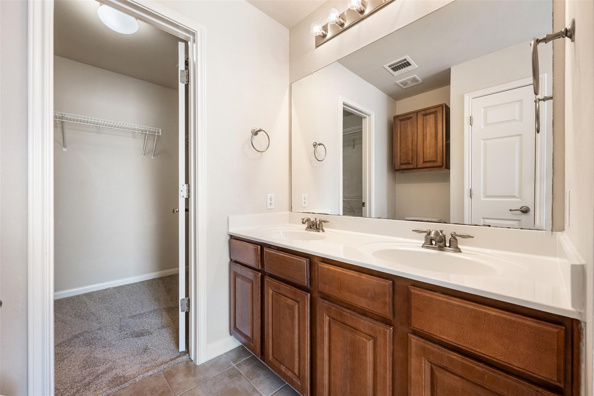 3825 Carbondale Ave, Austin, TX 78744