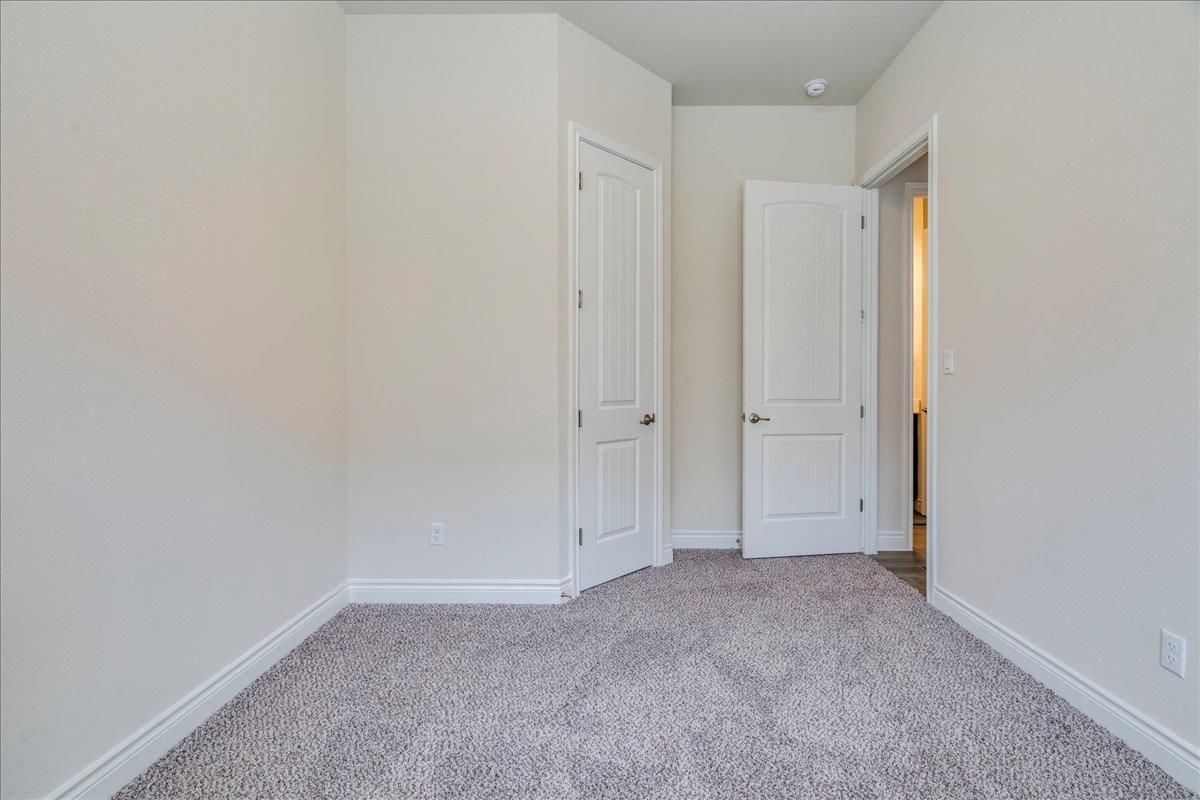 124 Compass Ln, Kyle, TX 78640