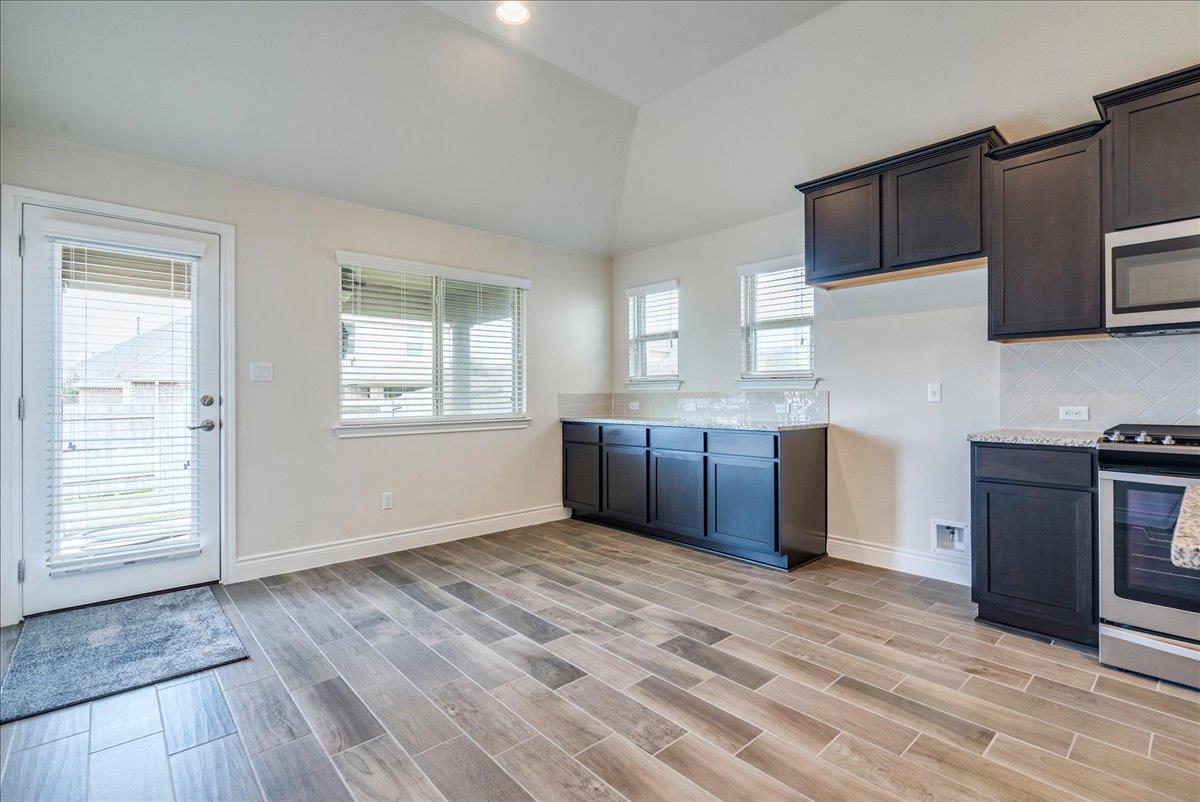 124 Compass Ln, Kyle, TX 78640