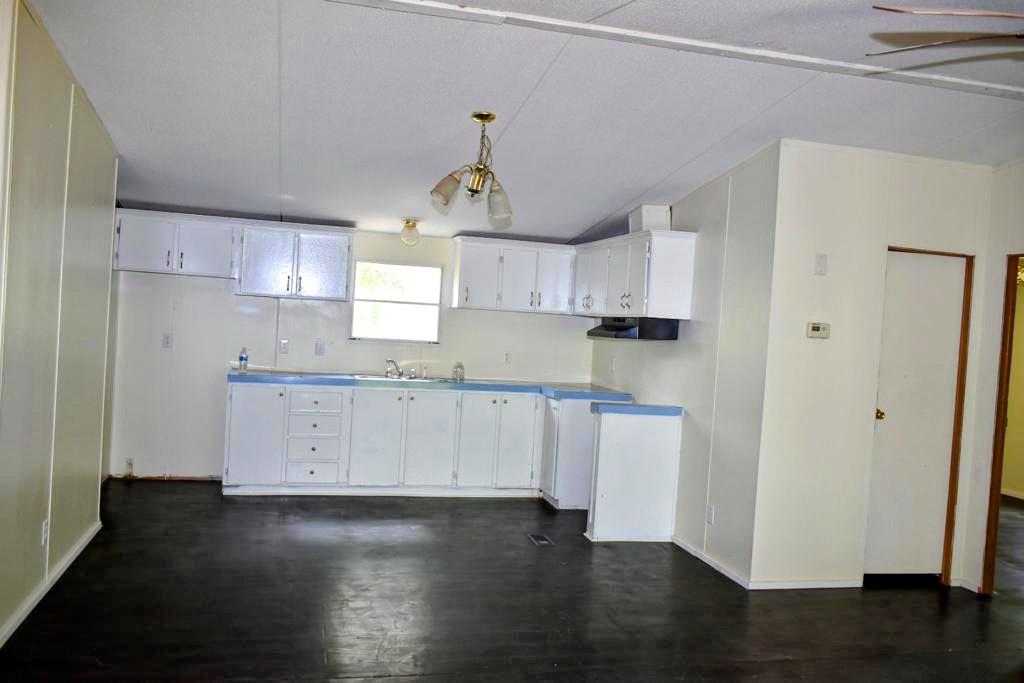 8607 Burleson Manor Rd # A, Manor, TX 78653