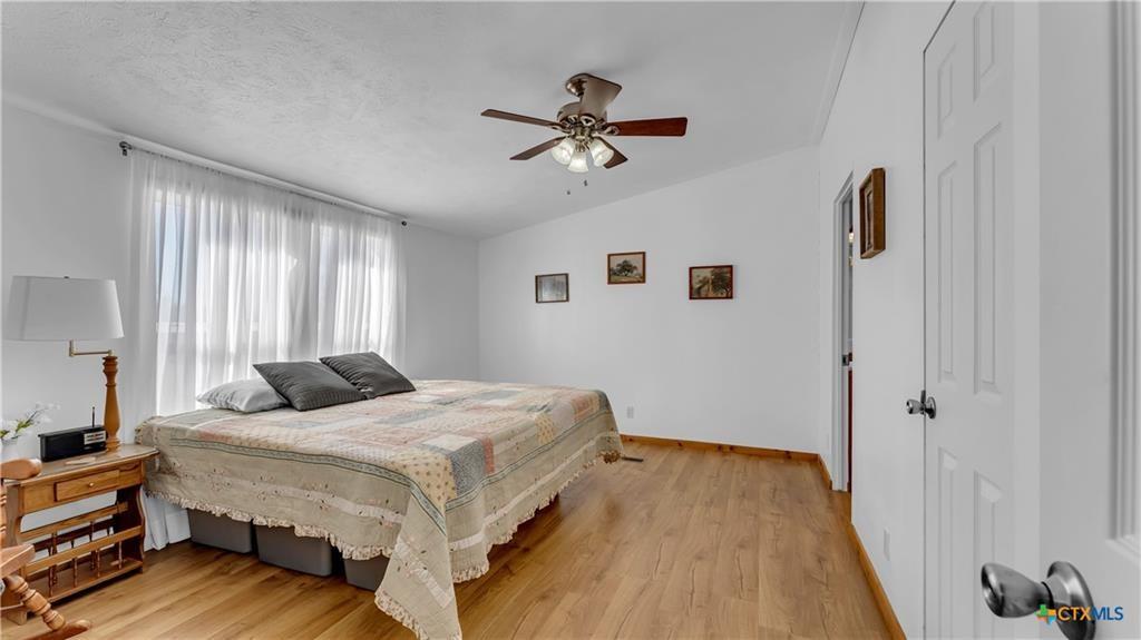 9902 County Road 210, Bertram, TX 78605