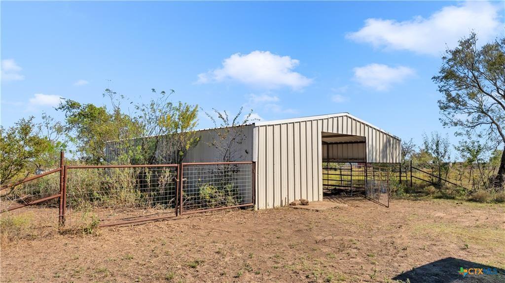 9902 County Road 210, Bertram, TX 78605