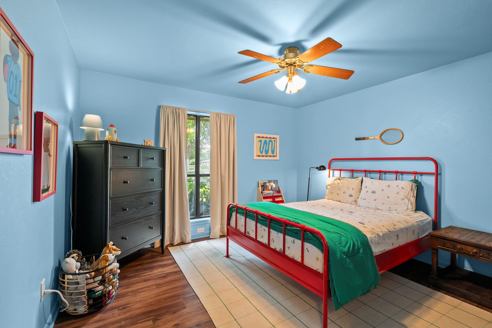 301 Tallwood Dr, Georgetown, TX 78628