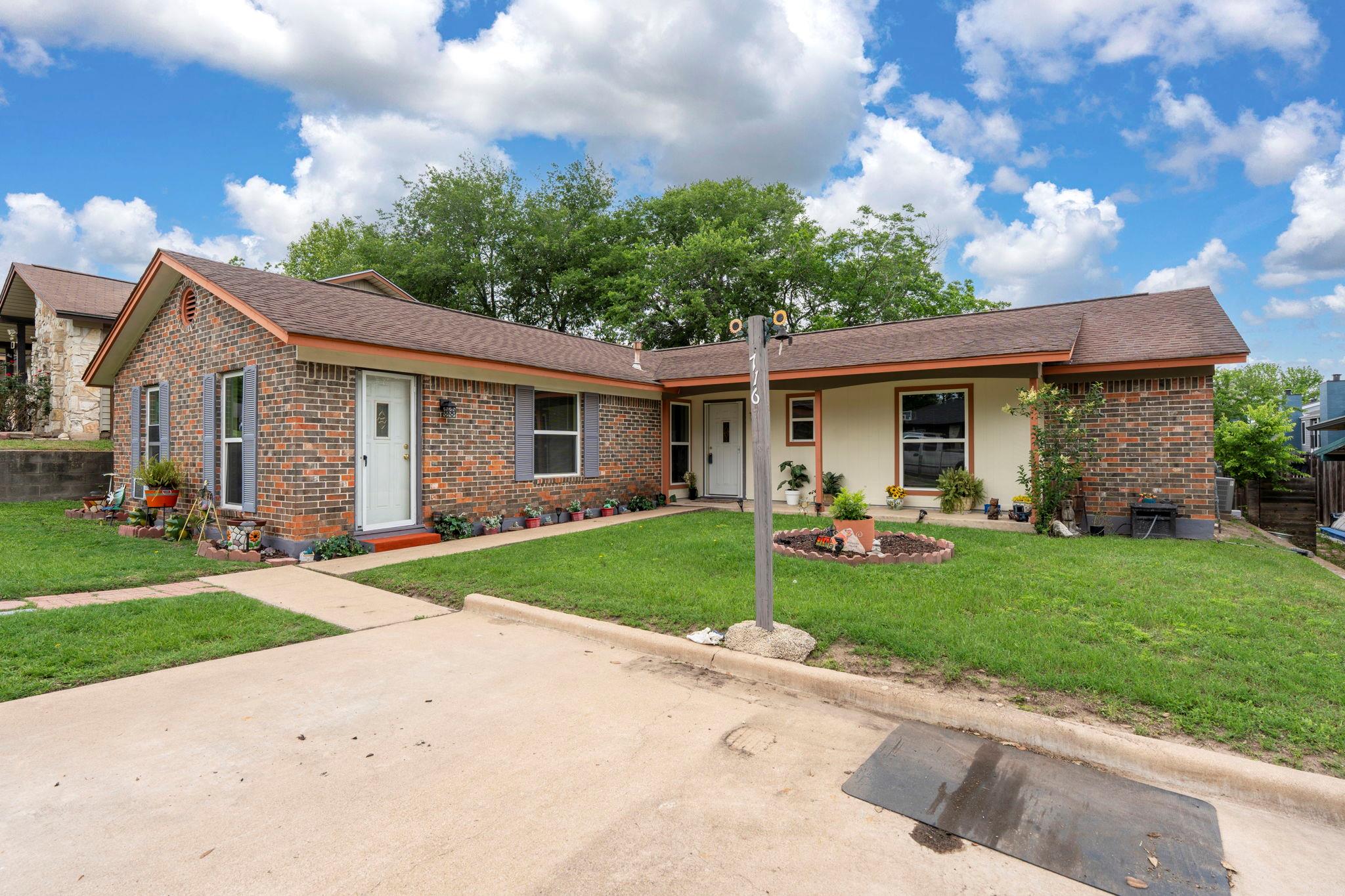 716 Buckingham Pl, Austin, TX 78745