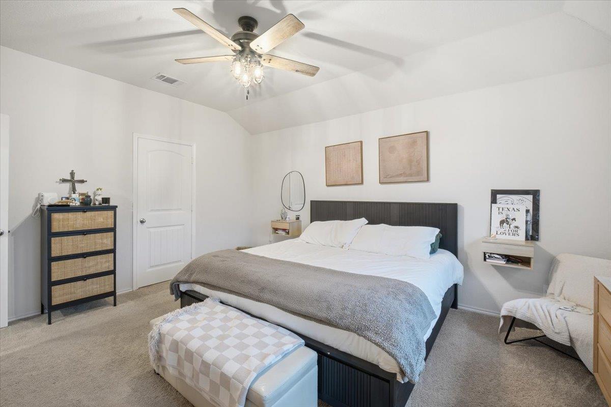 1012 NORWAY, Seguin, TX 78155