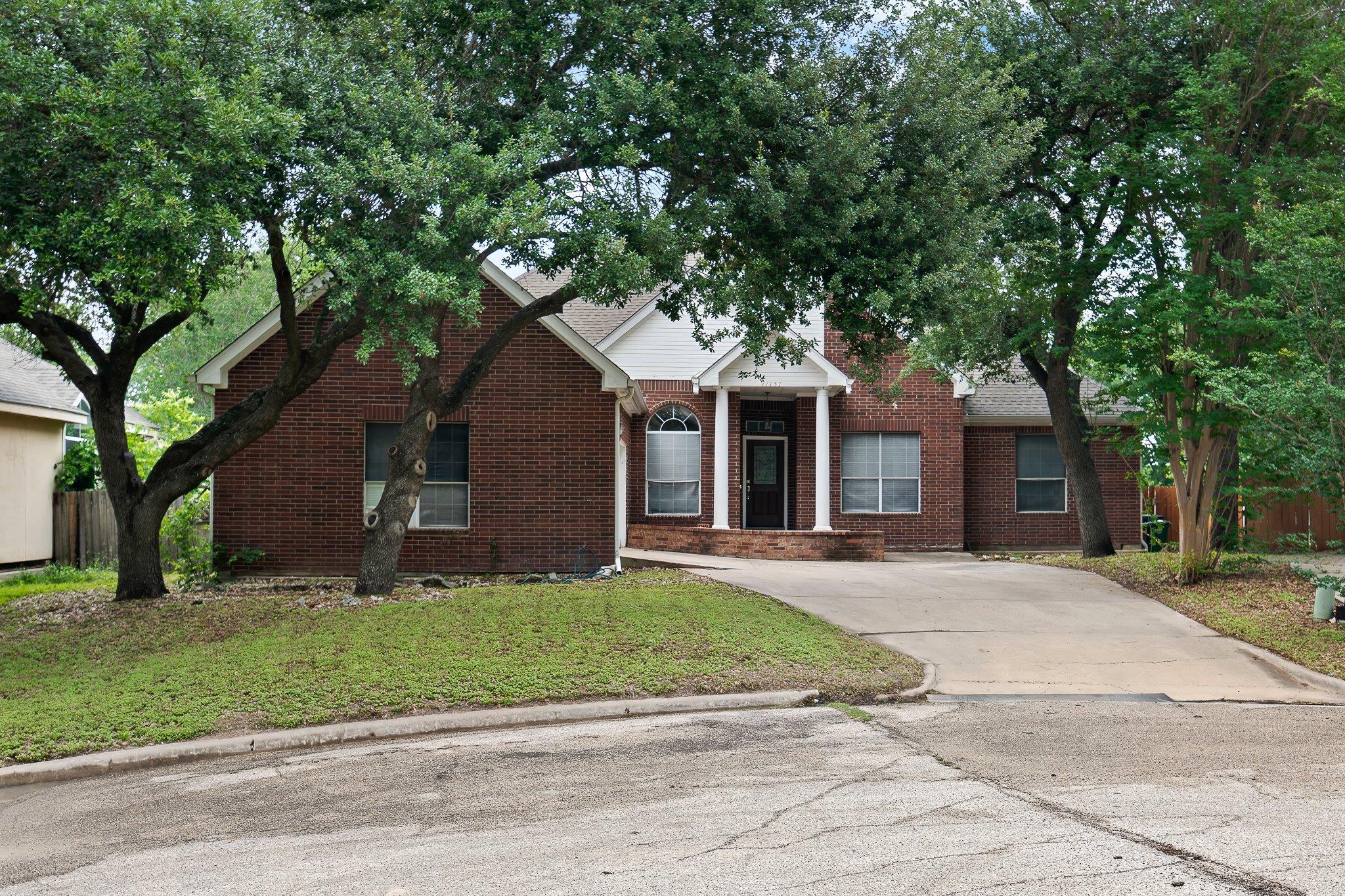 11737 Rydalwater Ln, Austin, TX 78754