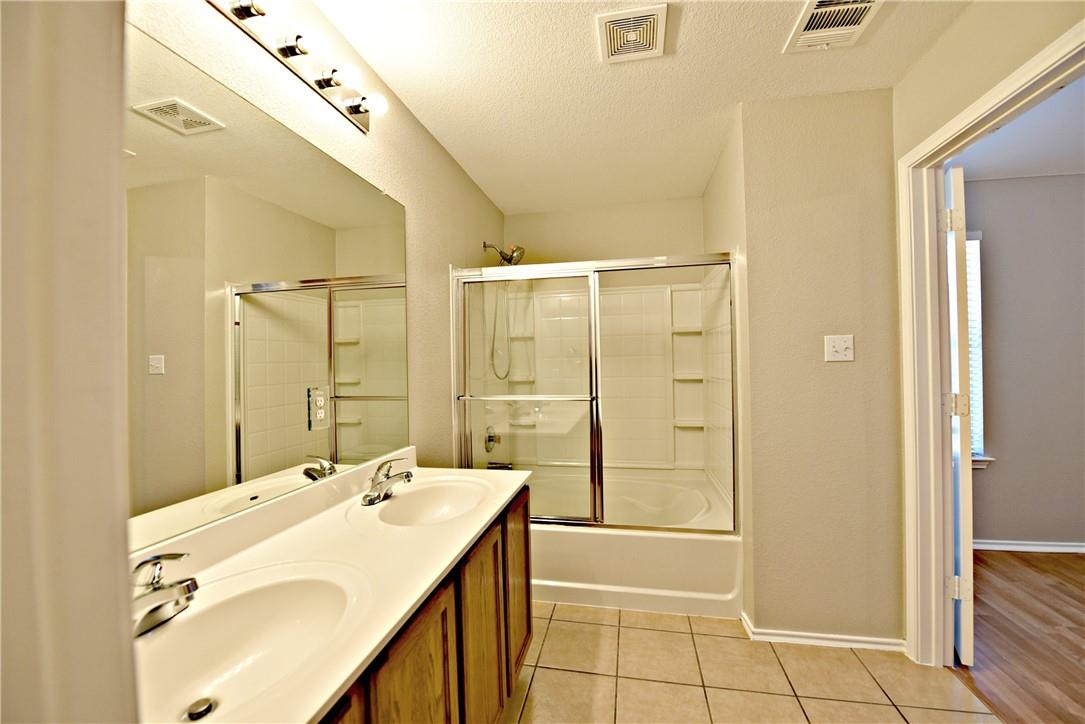 9207 Brandts Wood St, Austin, TX 78744
