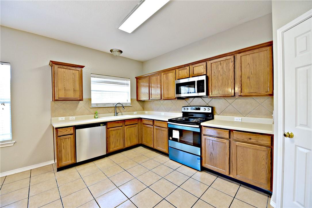 9207 Brandts Wood St, Austin, TX 78744