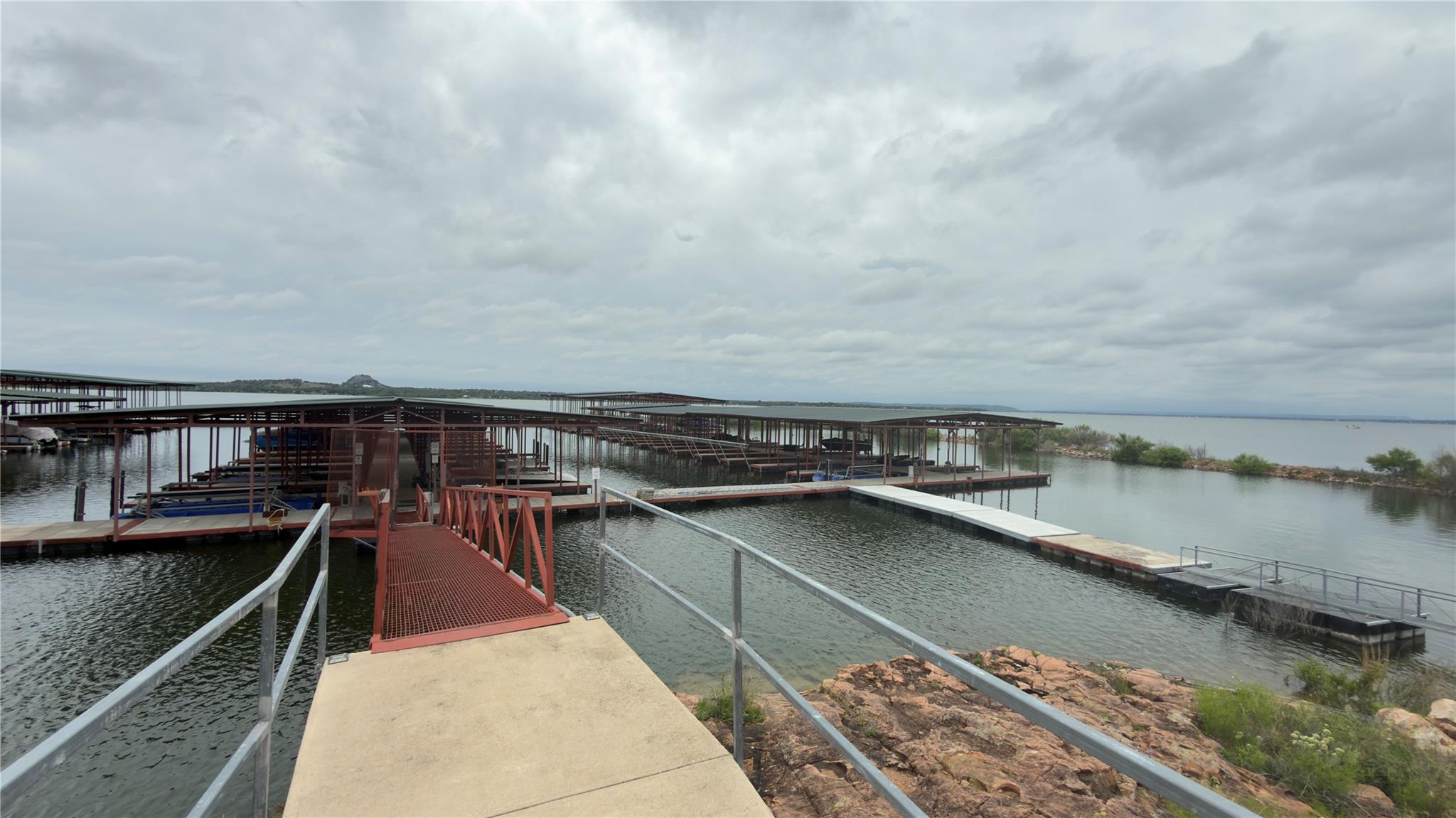 308 Peninsula Dr, Burnet, TX 78611