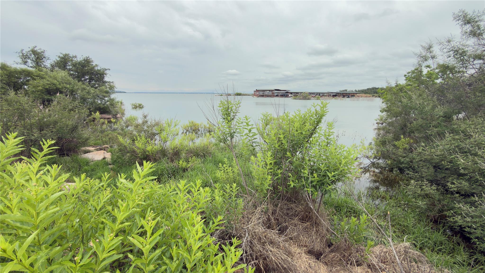 308 Peninsula Dr, Burnet, TX 78611