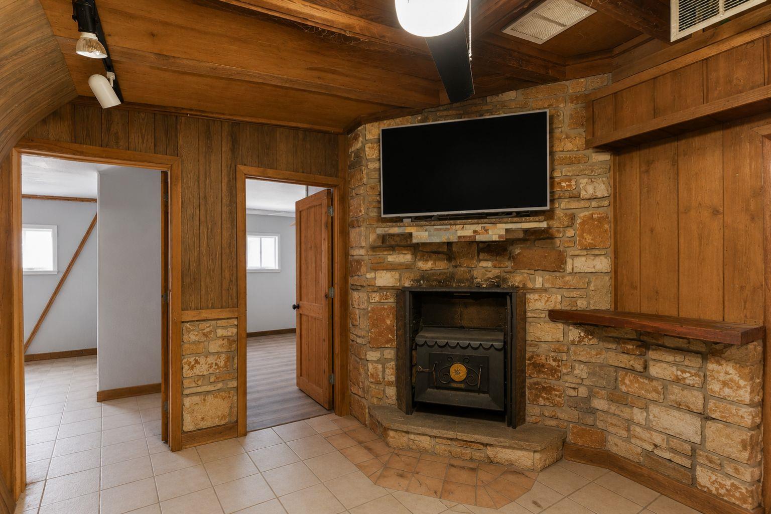 1503 Kingsoak Dr, Marble Falls, TX 78654