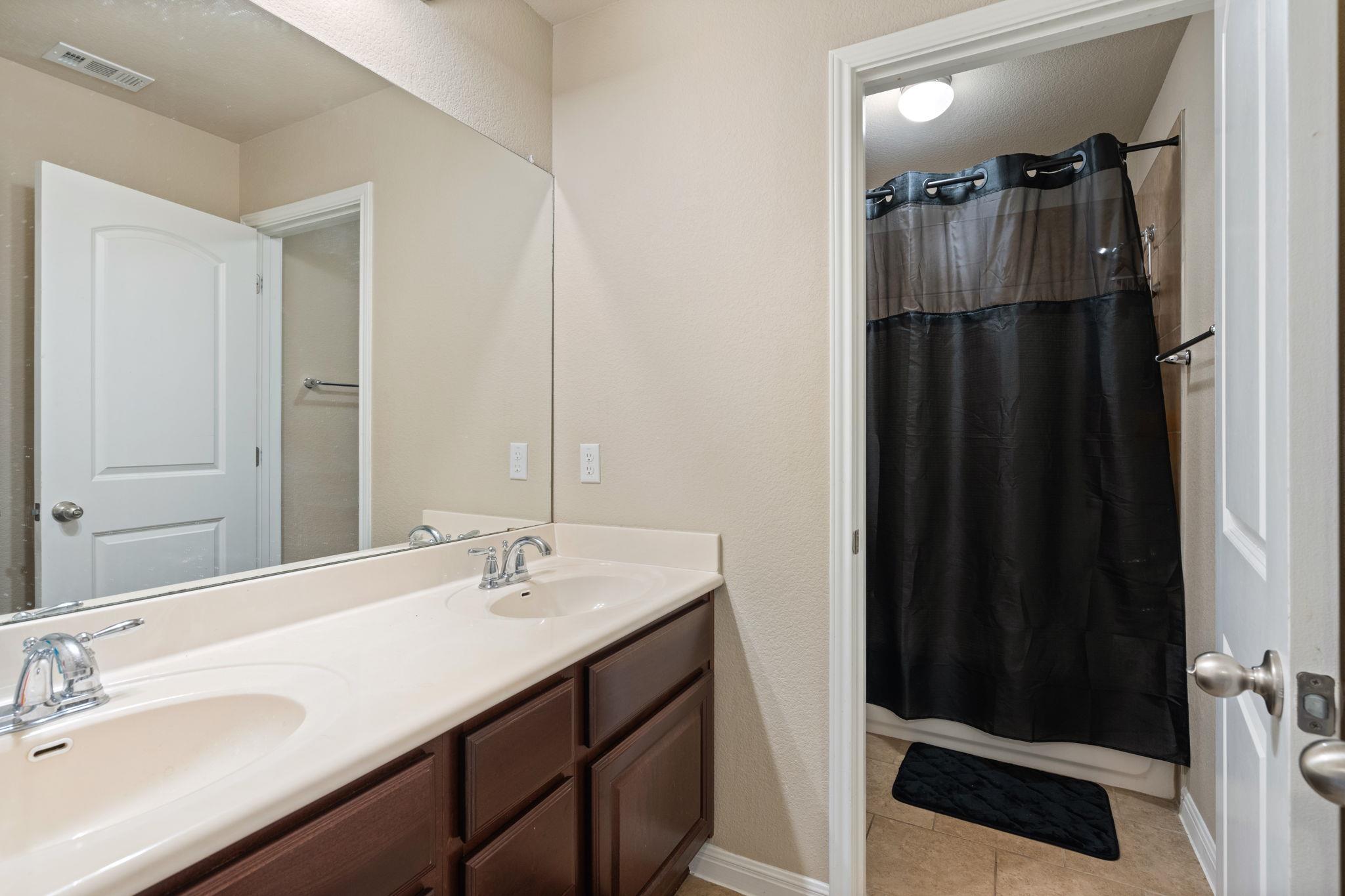 2037 Herzog Blvd, Kyle, TX 78640