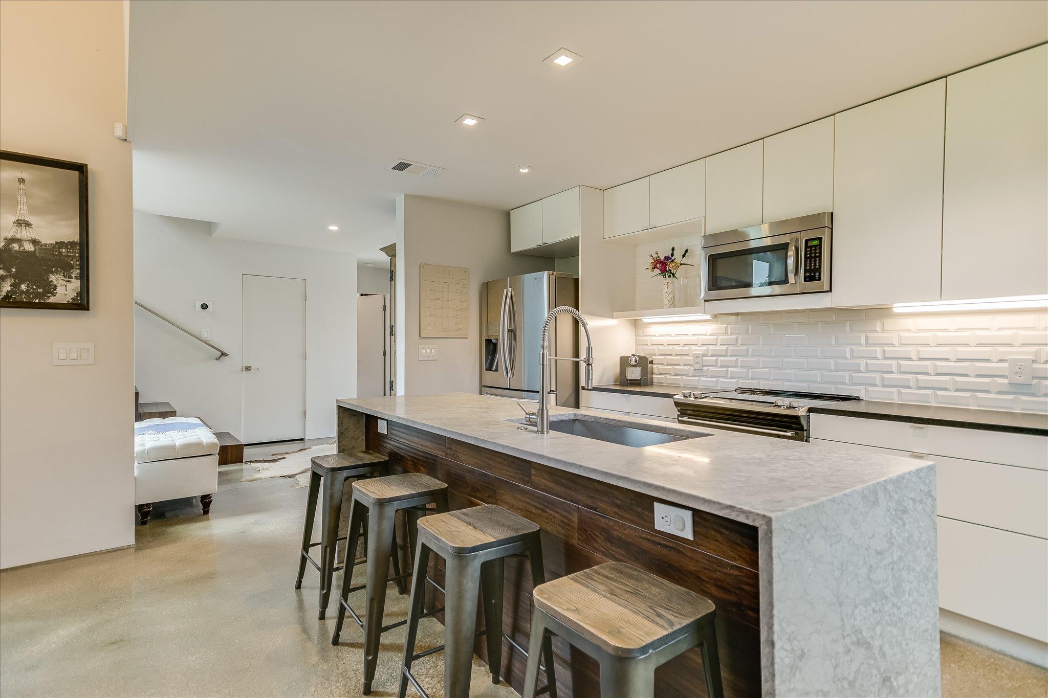 2308 Rain Water Dr, Austin, TX 78734