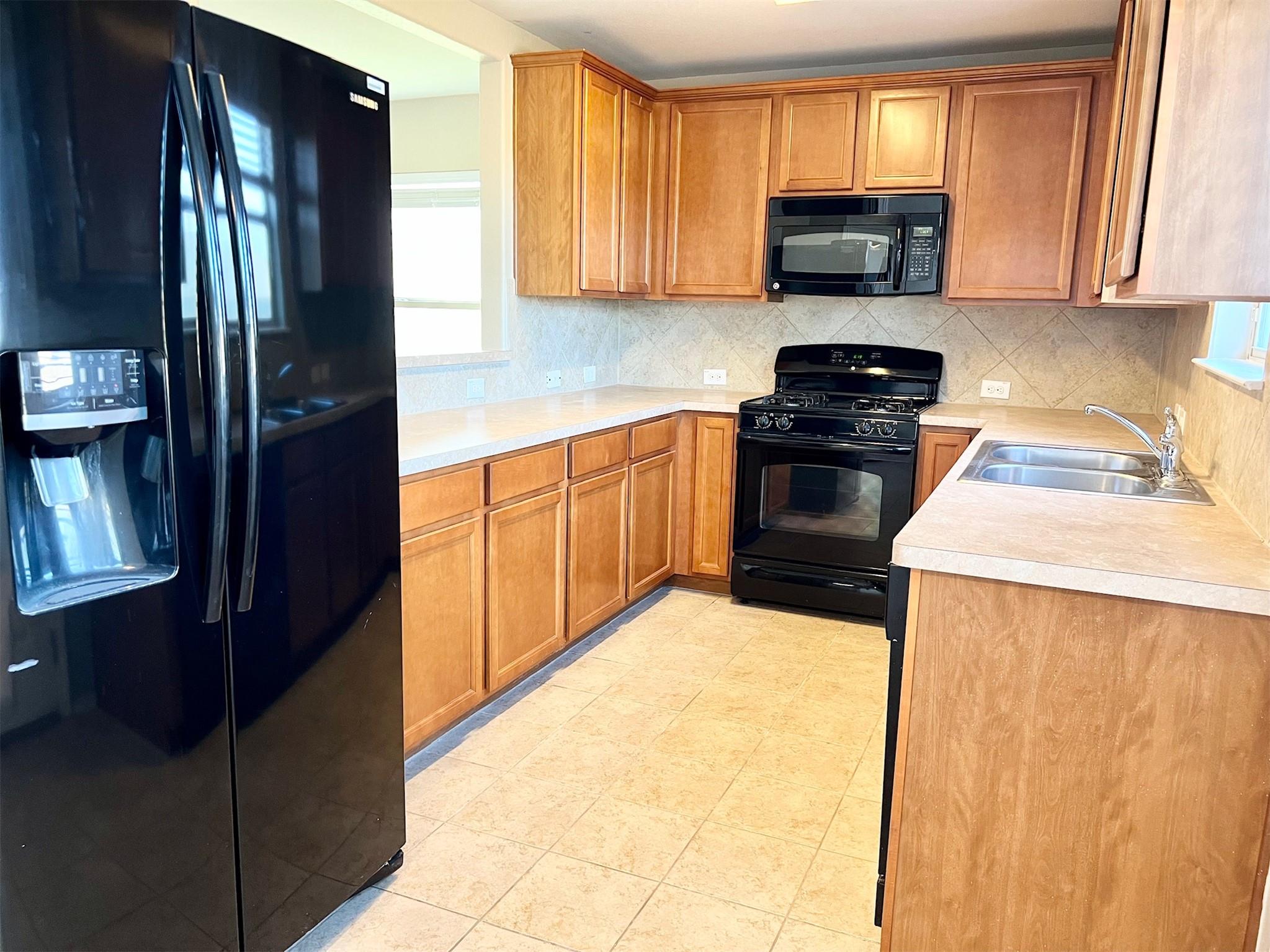 147 Wildfire Cv, Buda, TX 78610
