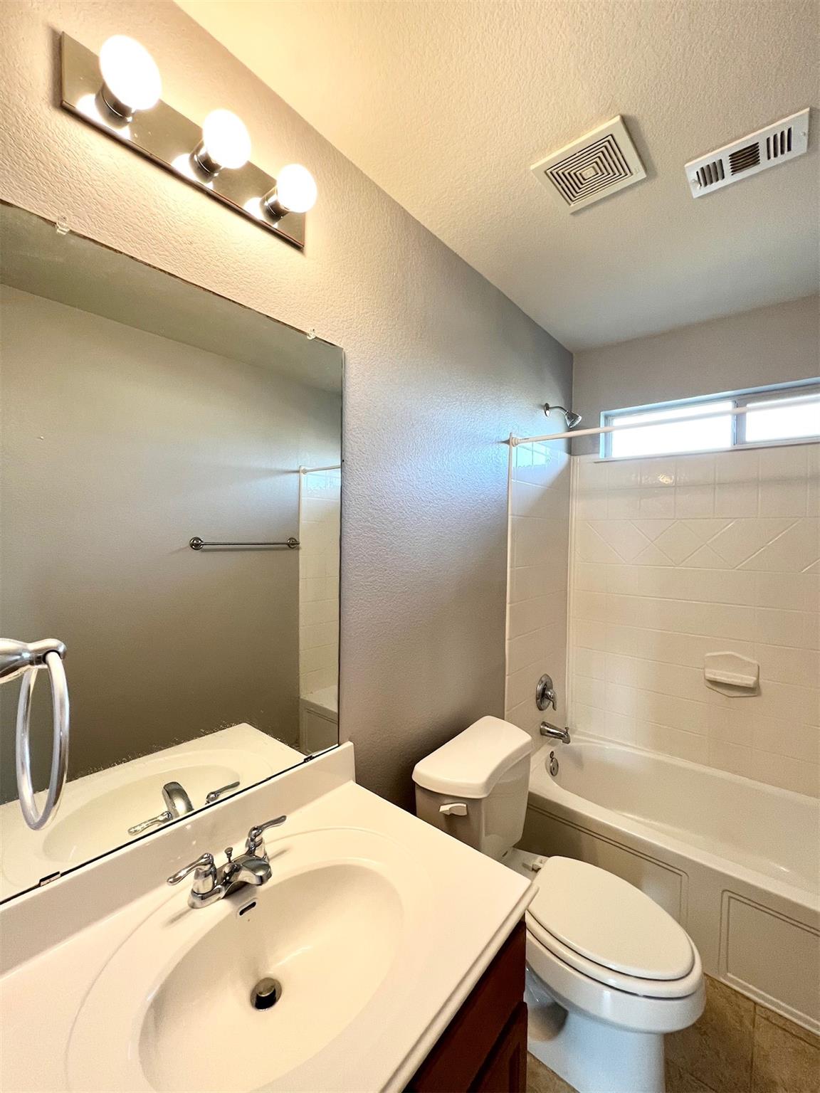 147 Wildfire Cv, Buda, TX 78610