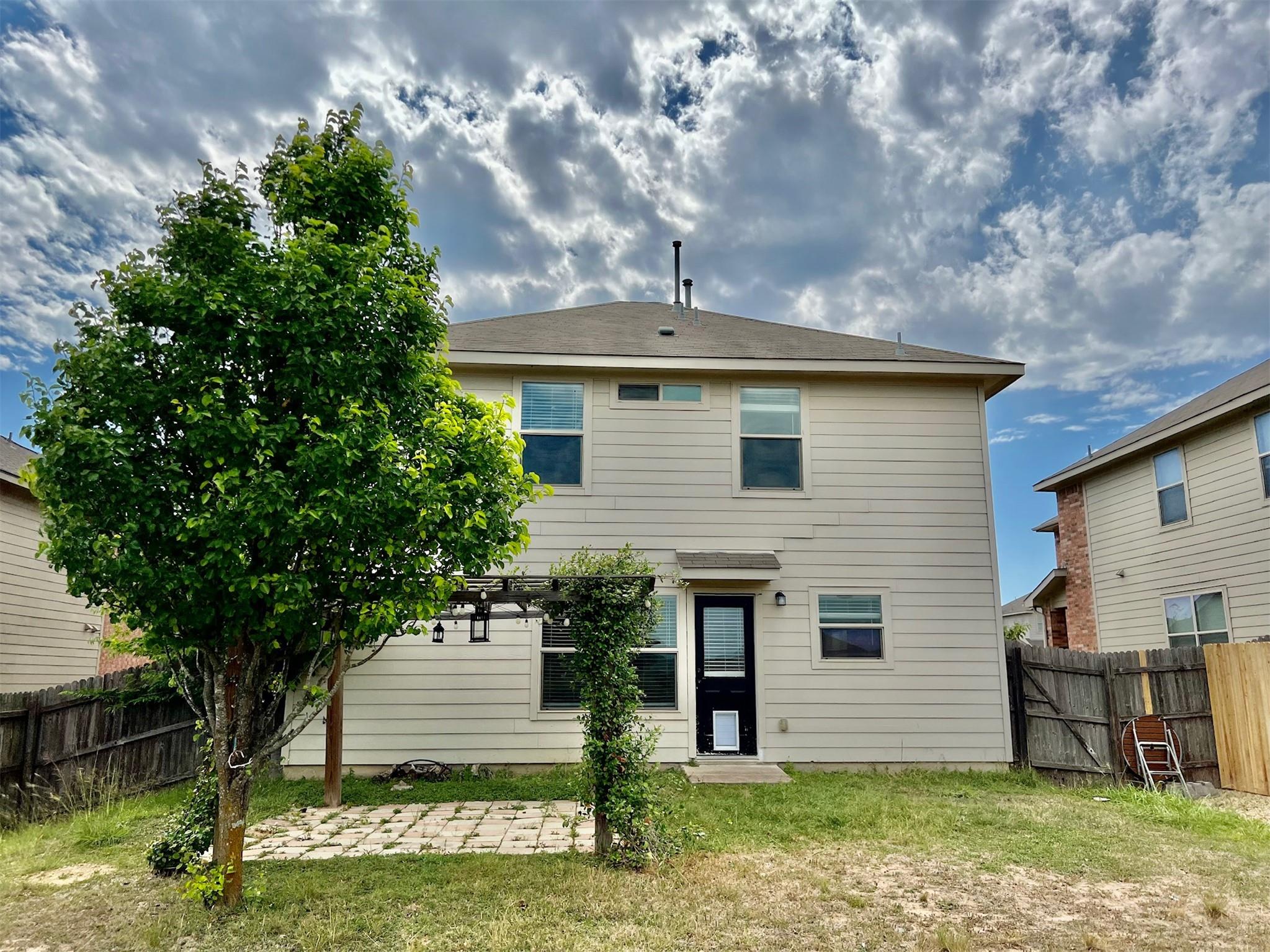 147 Wildfire Cv, Buda, TX 78610