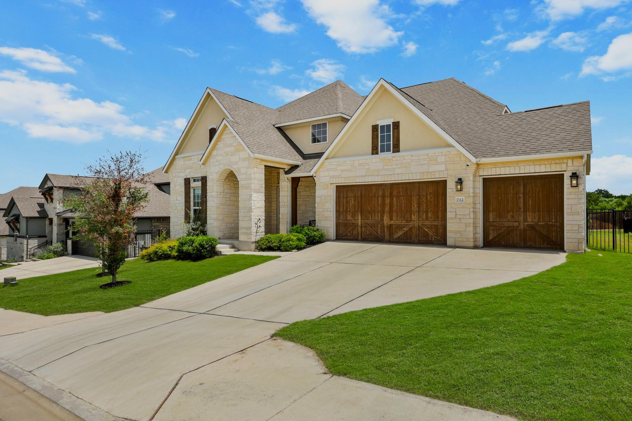712 Palamos Dr, Leander, TX 78641