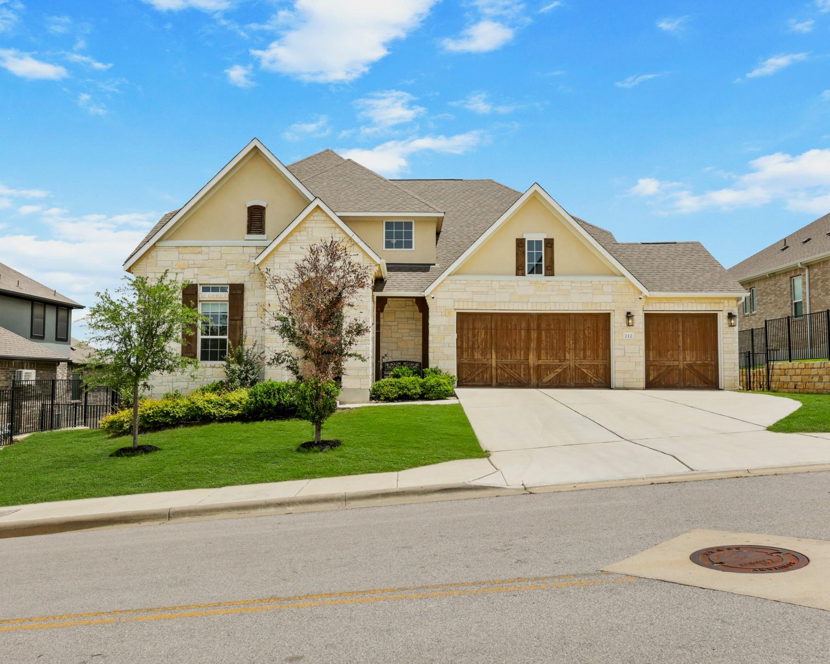 712 Palamos Dr, Leander, TX 78641