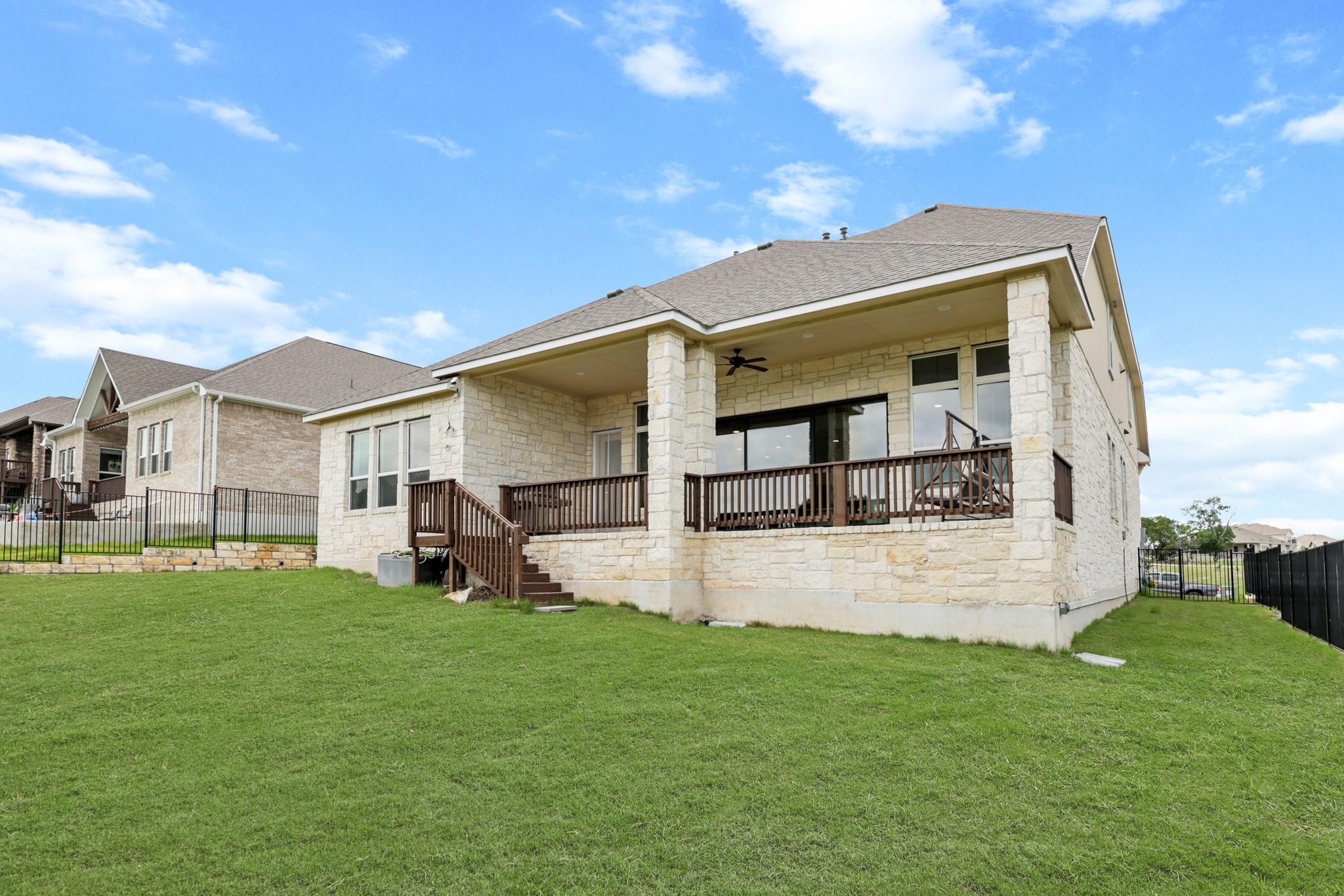 712 Palamos Dr, Leander, TX 78641