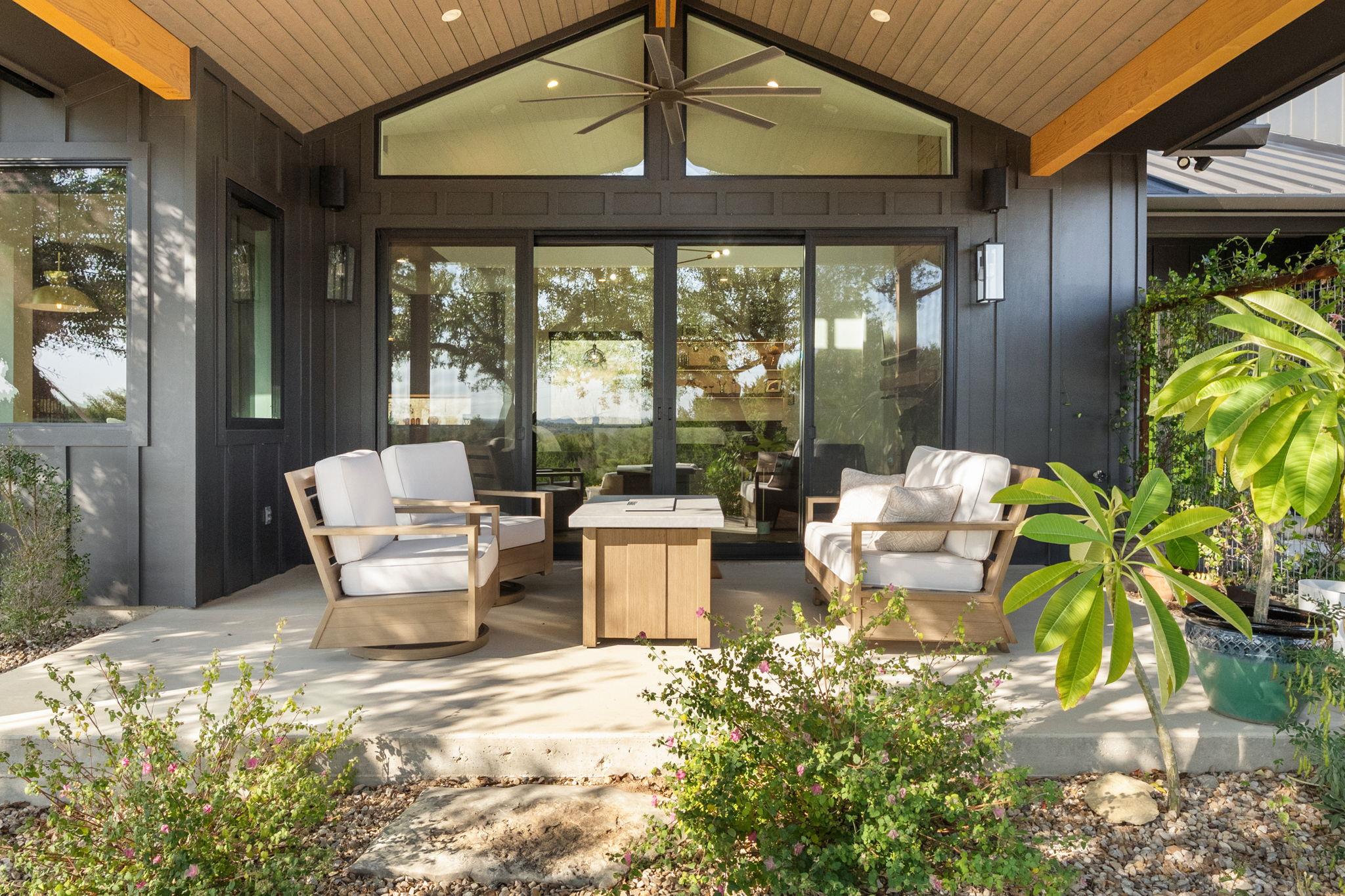 503 Happy Trl, Dripping Springs, TX 78620