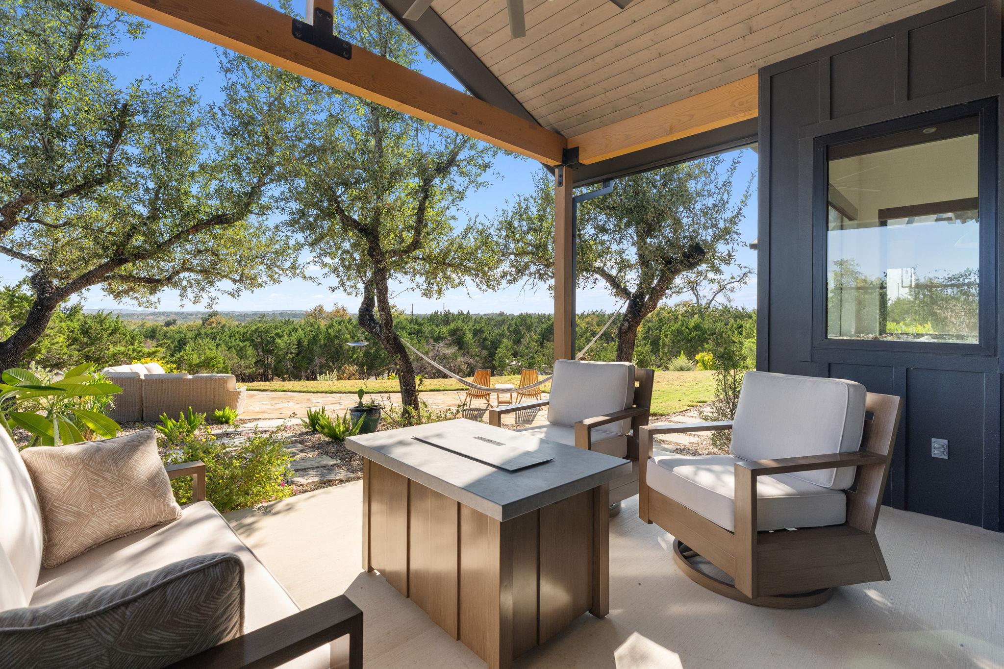 503 Happy Trl, Dripping Springs, TX 78620