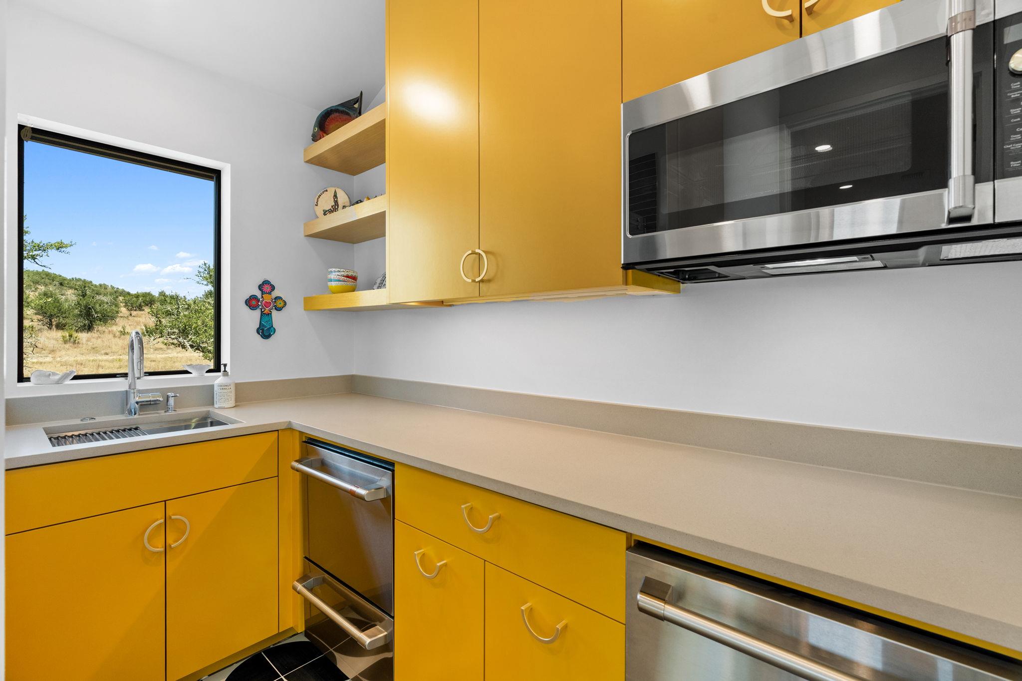 503 Happy Trl, Dripping Springs, TX 78620
