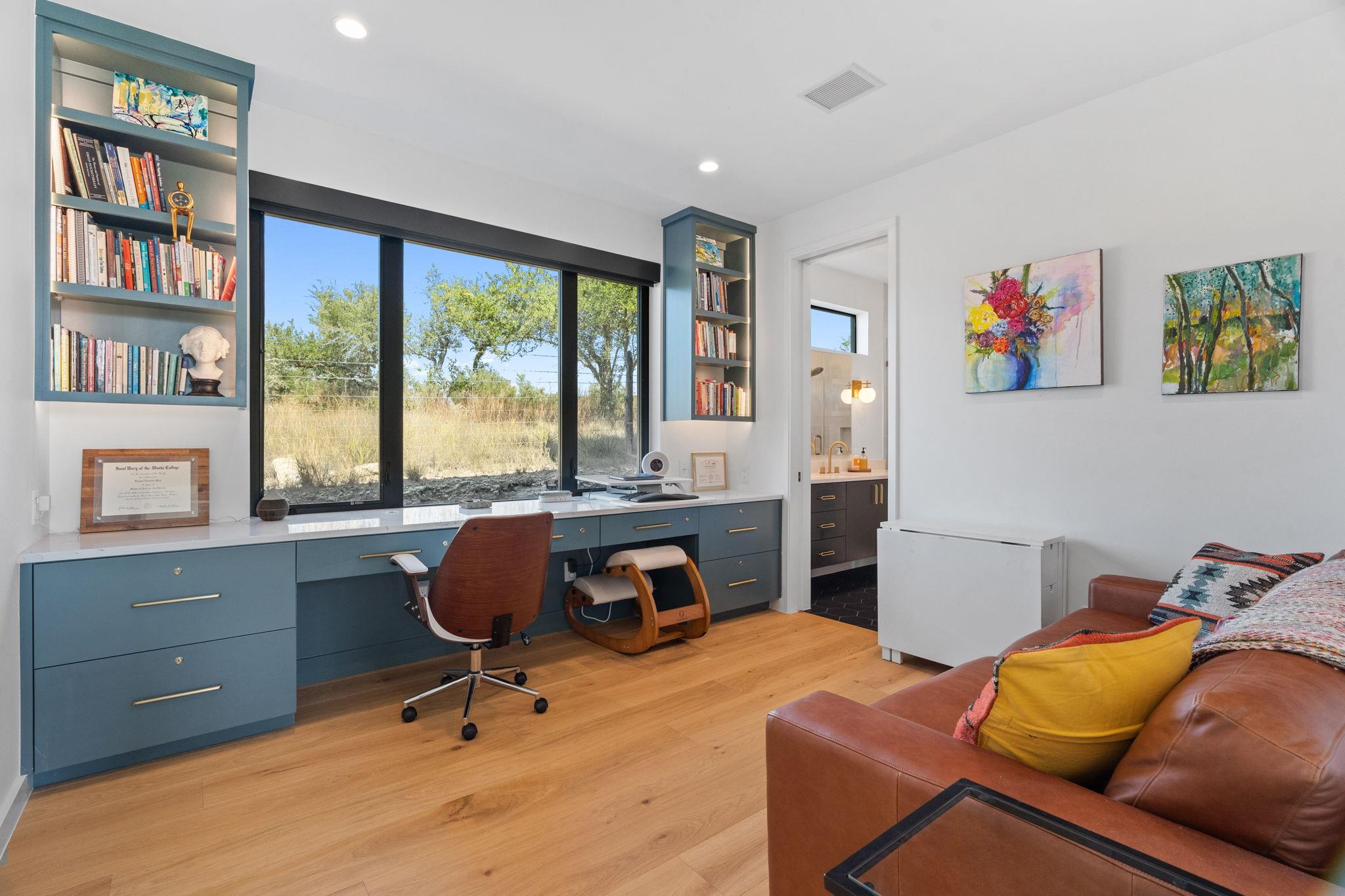 503 Happy Trl, Dripping Springs, TX 78620